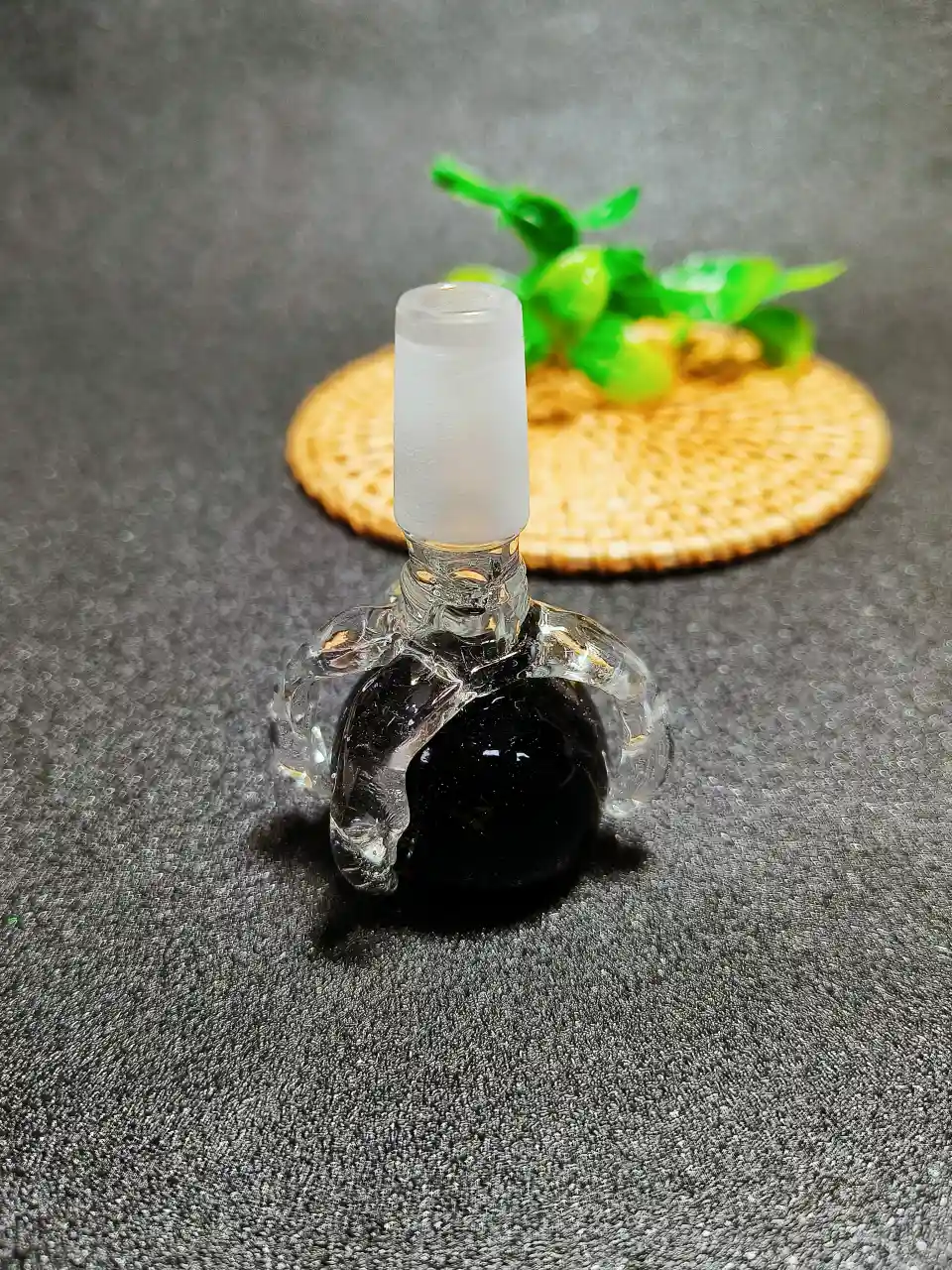 14mm Male Dragon Claw Dark Fantasy Borosilicate Glass Bowl - Image 2