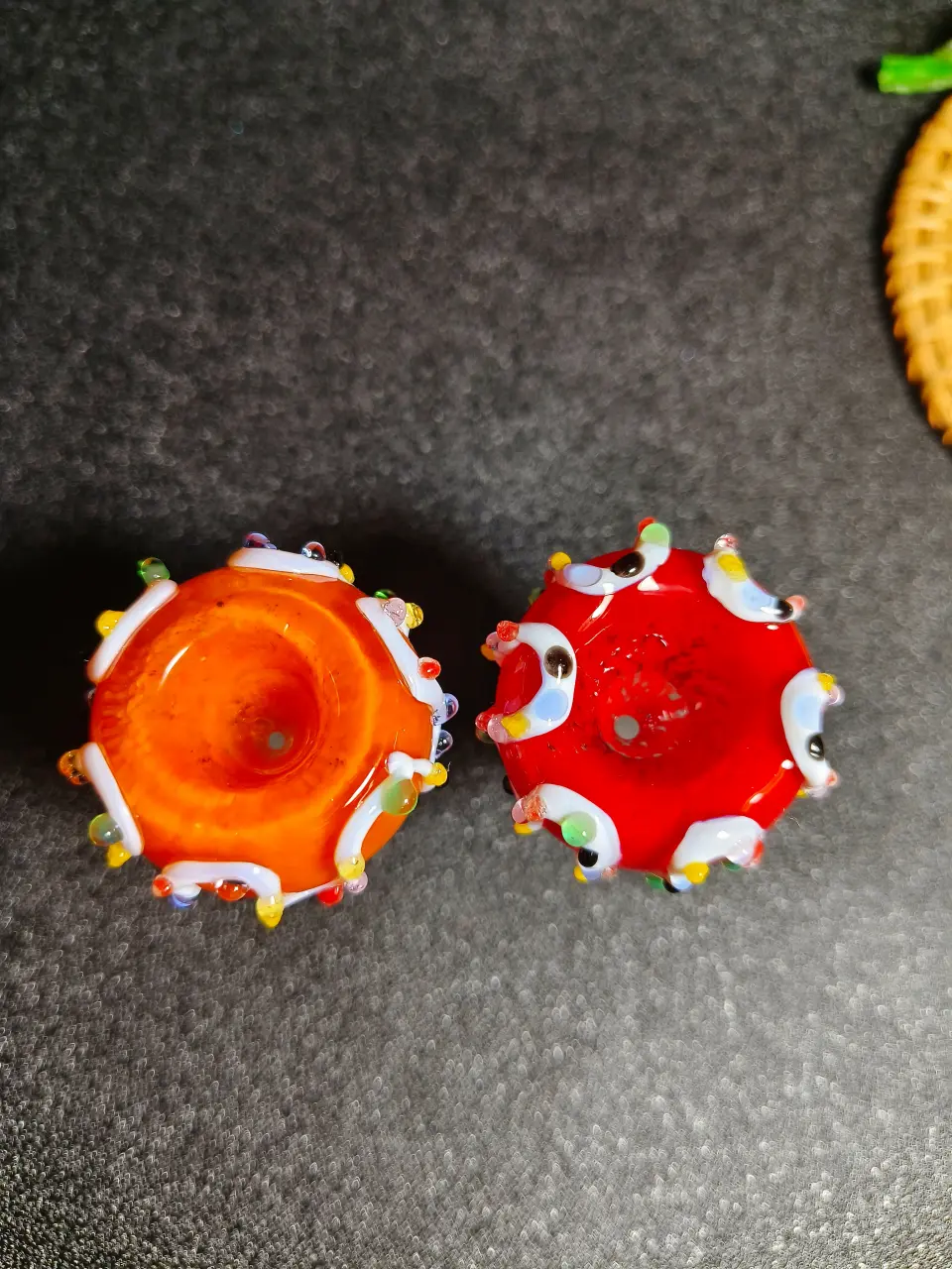 14mm Male Festive Candy Style Borosilicate Glass Bong Bowl - Image 3