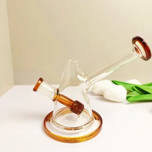 5.5-Inch Amber Accent Triangle Glass Bubbler