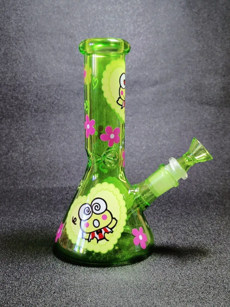 8 Inch Heart Keroppi Green Borosilicate Beaker Bong - Image 4