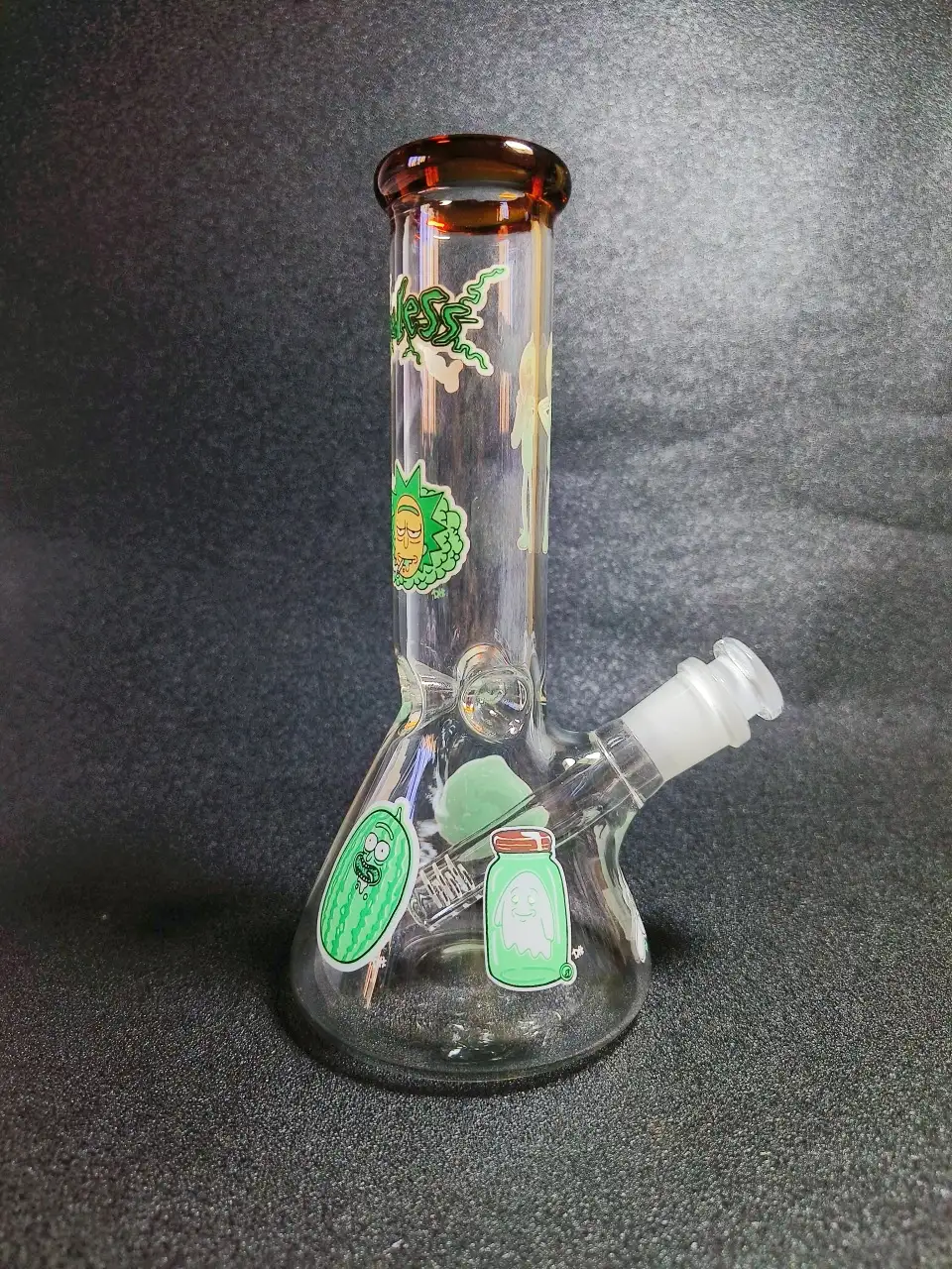 8" Rick & Morty Meeseeks & Pickle Rick Glow-In-The-Dark Beaker Bong - Image 4