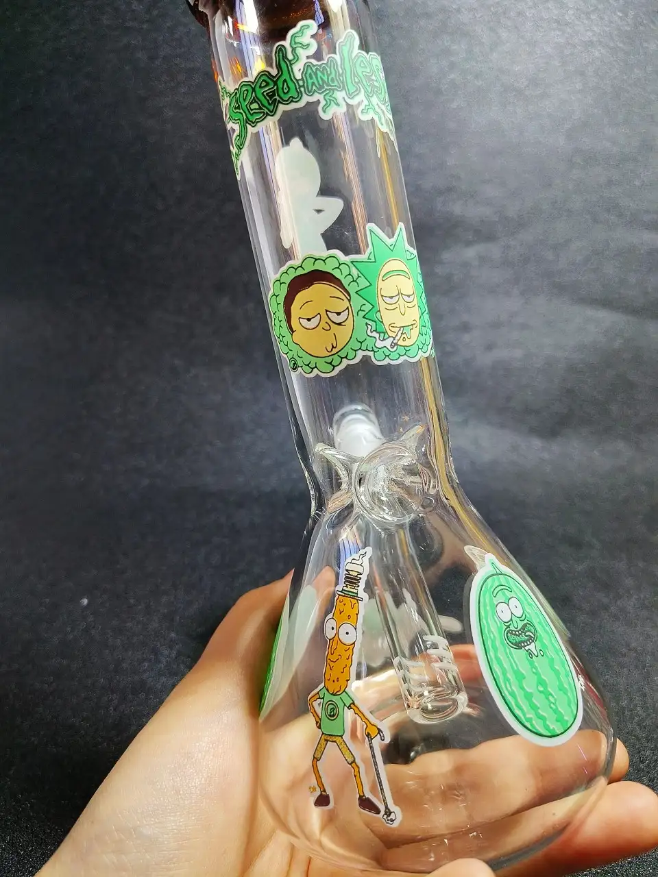 8" Rick & Morty Meeseeks & Pickle Rick Glow-In-The-Dark Beaker Bong - Image 5