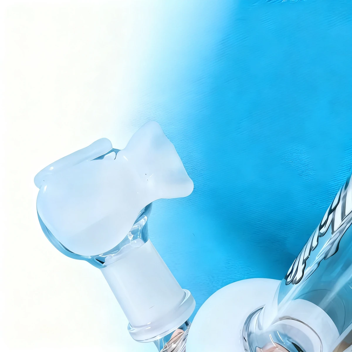 7-Inch Bow Accent Clear Glass Bong with White Details - Image 5
