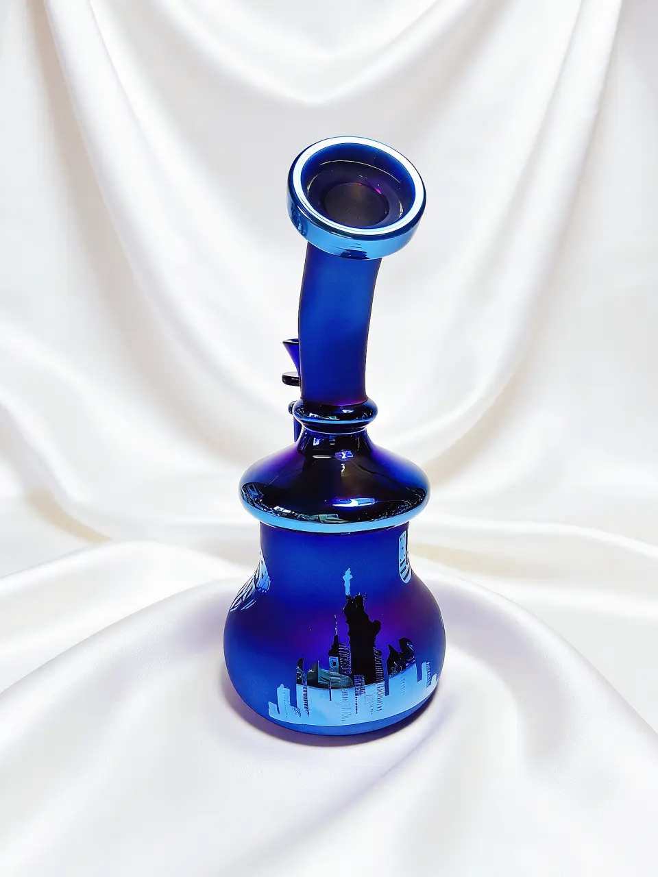 7-Inch Statue of Liberty Aurora Mini Glass Bong - Image 2