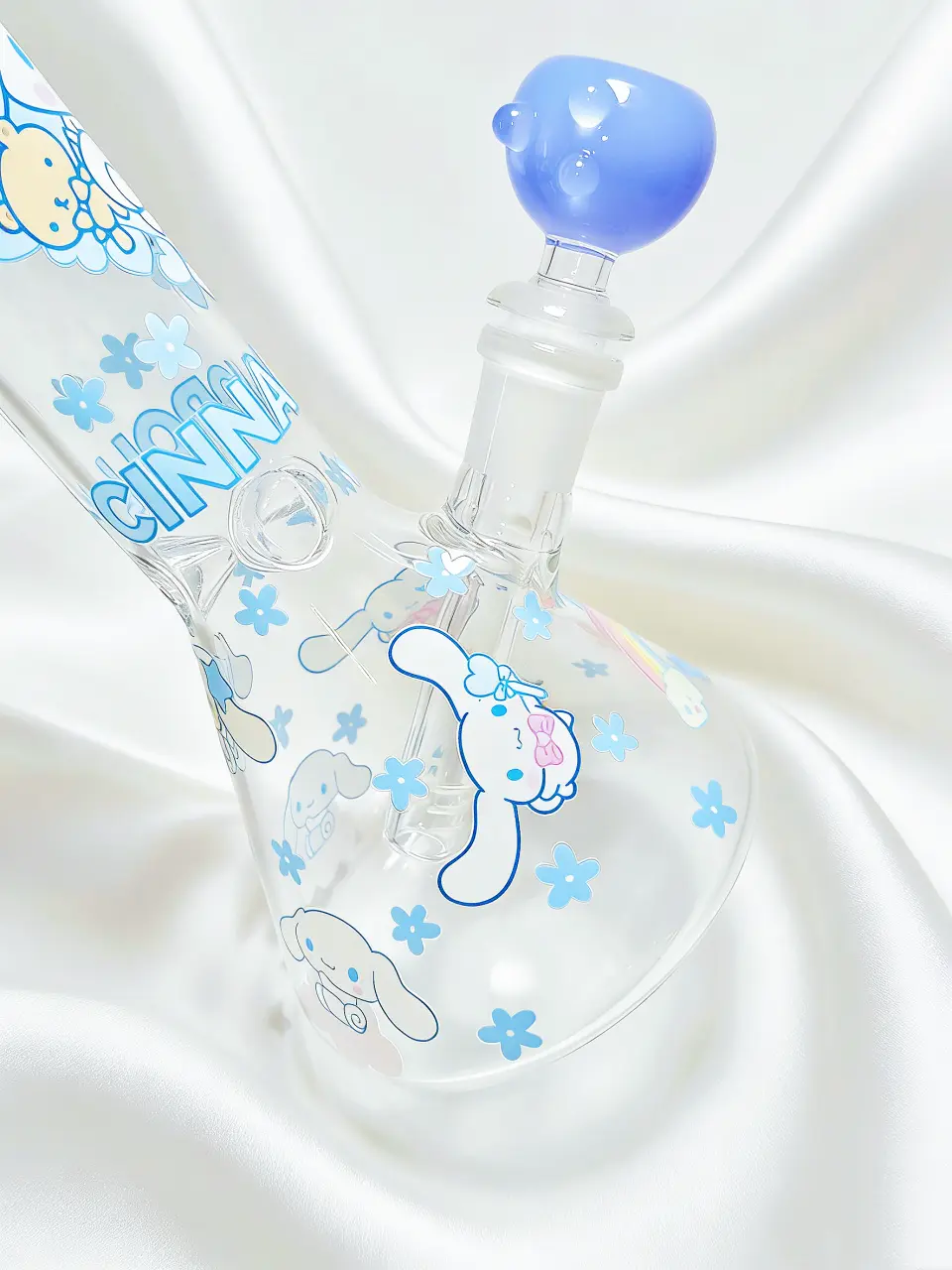 Cinnamoroll Dreamy Sky-Blue Beaker Glass Bong, 10 Inch - Image 6