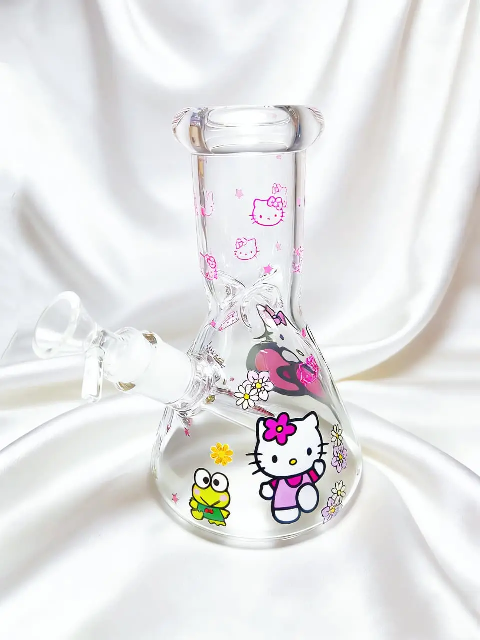 Giant Ribbon Hello Kitty Beaker Glass Bong 8 inch - Image 2